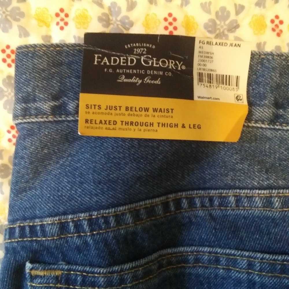 Jeans - Picture 3 of 3